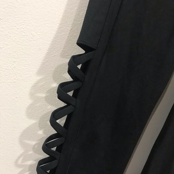 Gap GFast Criss Cross Black Leggings Size Small High Rise Activewear Gym Yoga - Picture 2 of 6